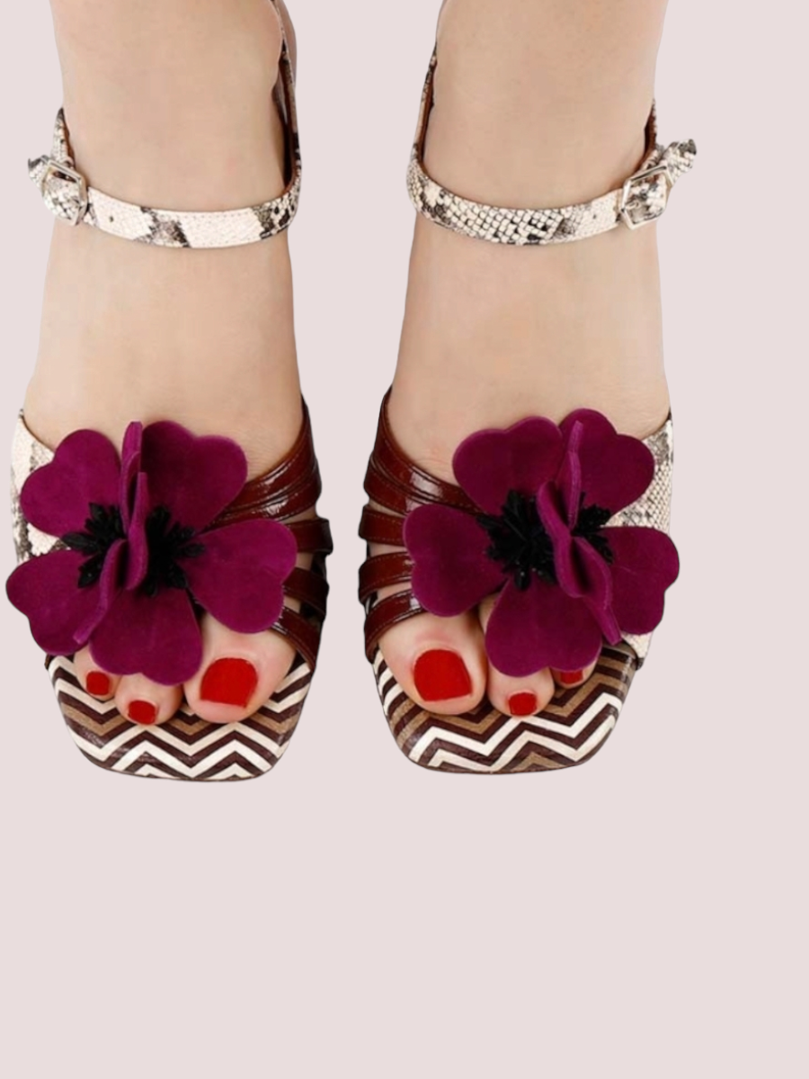 Chie Mihara Piruca Sand and Red