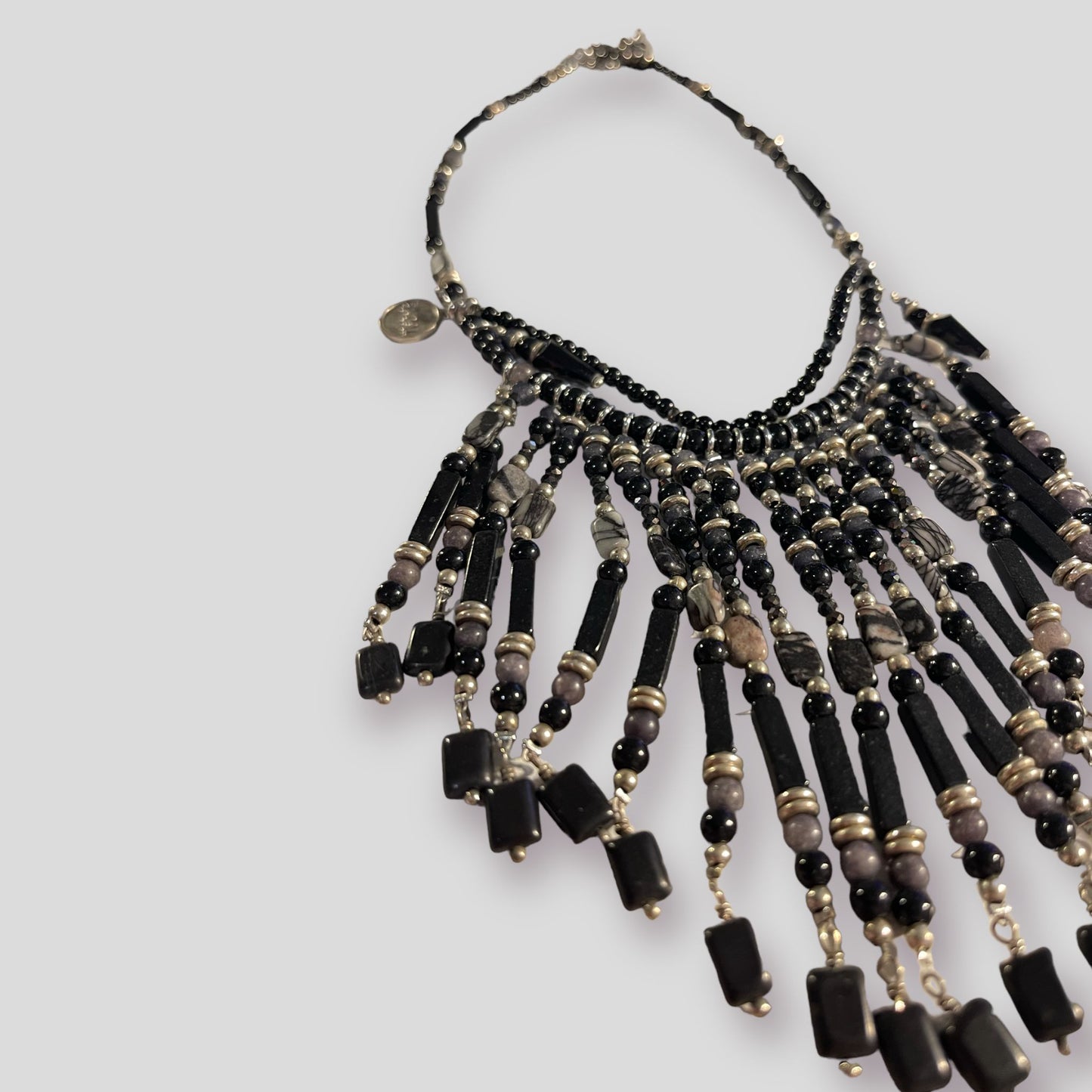 Exoal Short Necklace Midnight Black