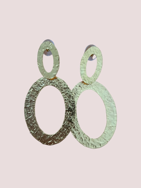 BerNice Top and Oval ring