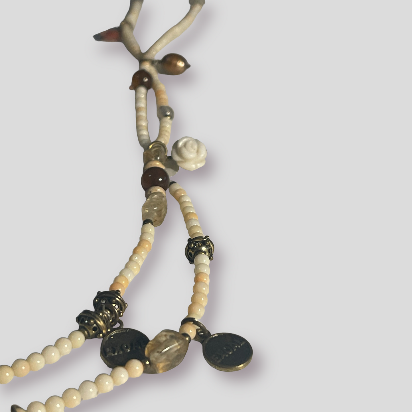 Exoal Necklace White