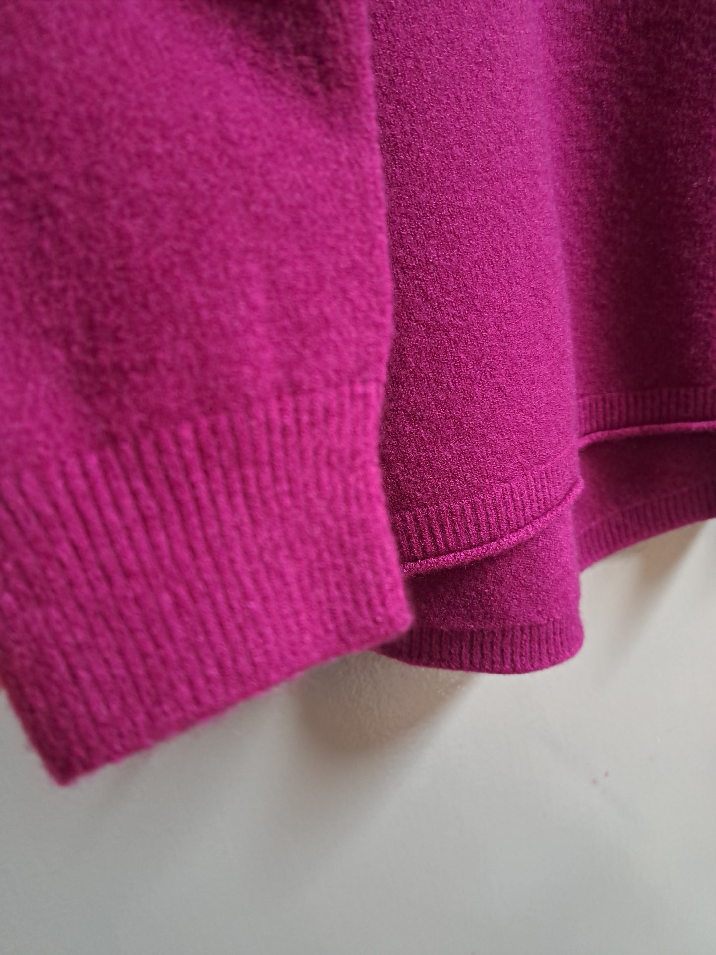 Alexandre Laurent Paris Oversized Viscose sweater Magenta 8430