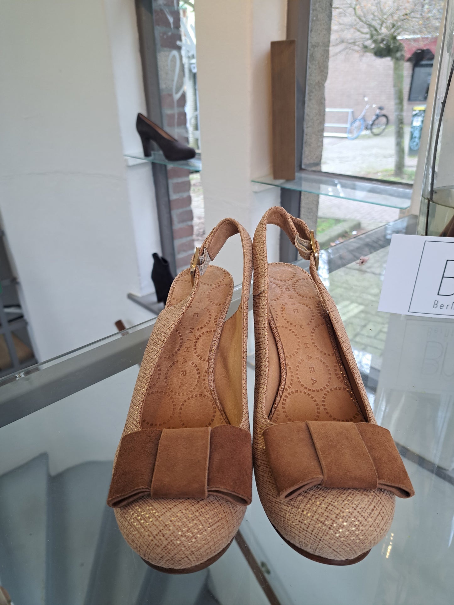 Chie Mihara Pump Nobow Blonde Nude
