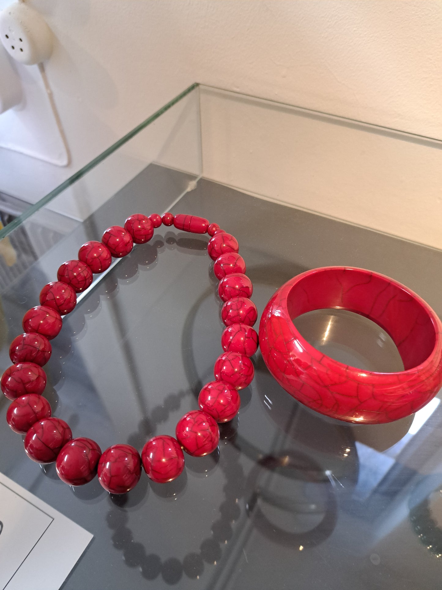 Resin ketting Mona rood