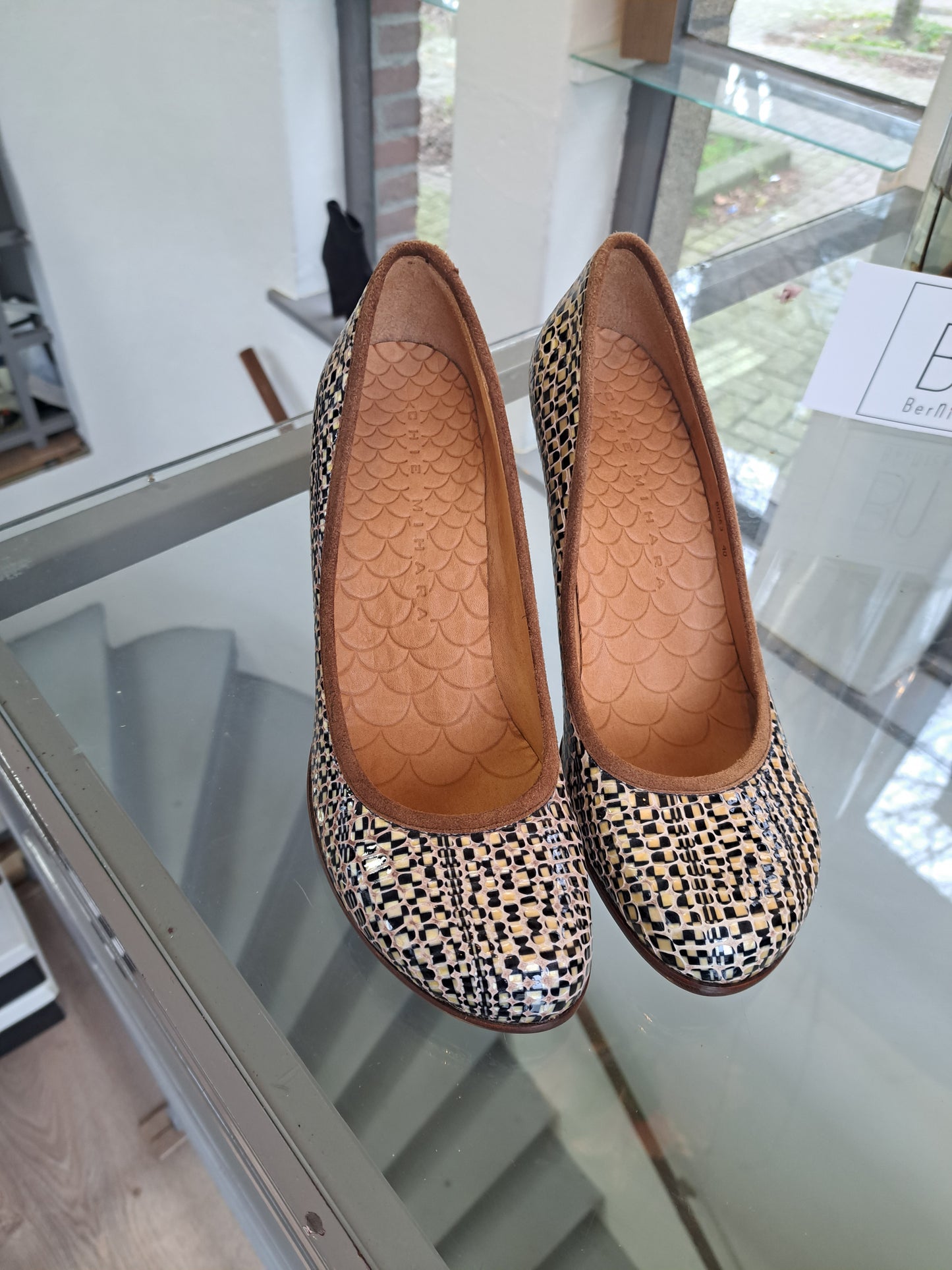 Chie Mihara Pump Rolling buzios navy
