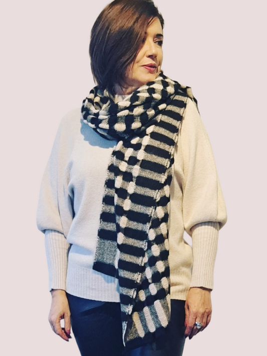 Black and white stubble scarf